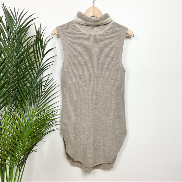KIT and ACE Traverse Sleeveless Turtleneck Sweater - Picture 3 of 9